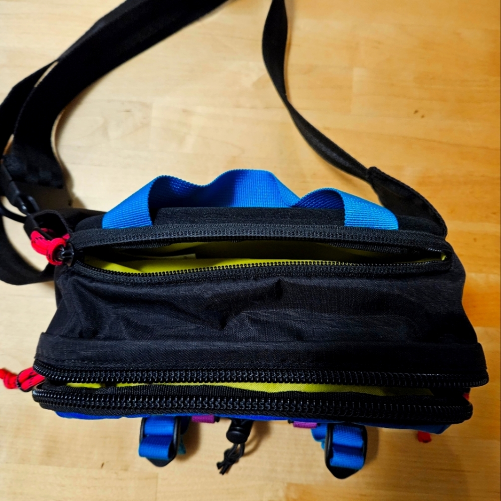 Hiking waist bag